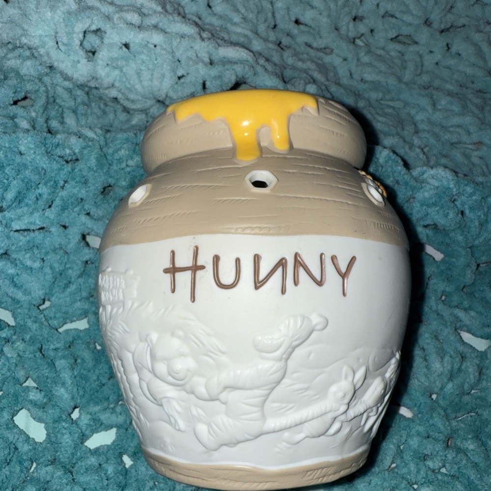 Scentsy Pooh warmer